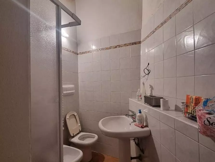 Immagine 5 di Ufficio in vendita  a Colle Di Val D'elsa