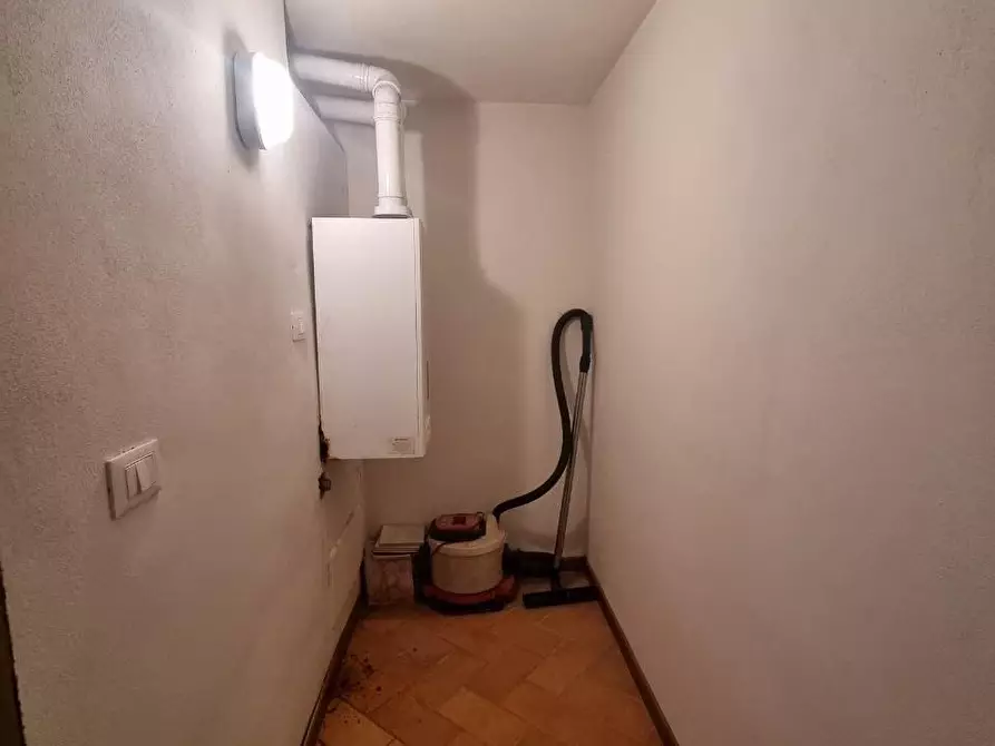 Immagine 2 di Ufficio in vendita  a Colle Di Val D'elsa
