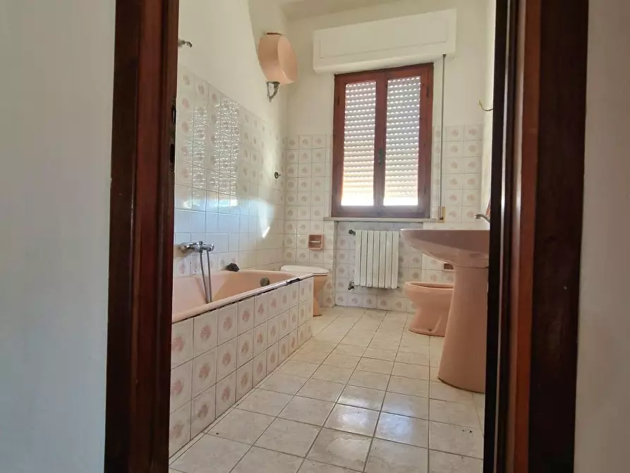 Immagine 11 di Appartamento in vendita  a Ponsacco