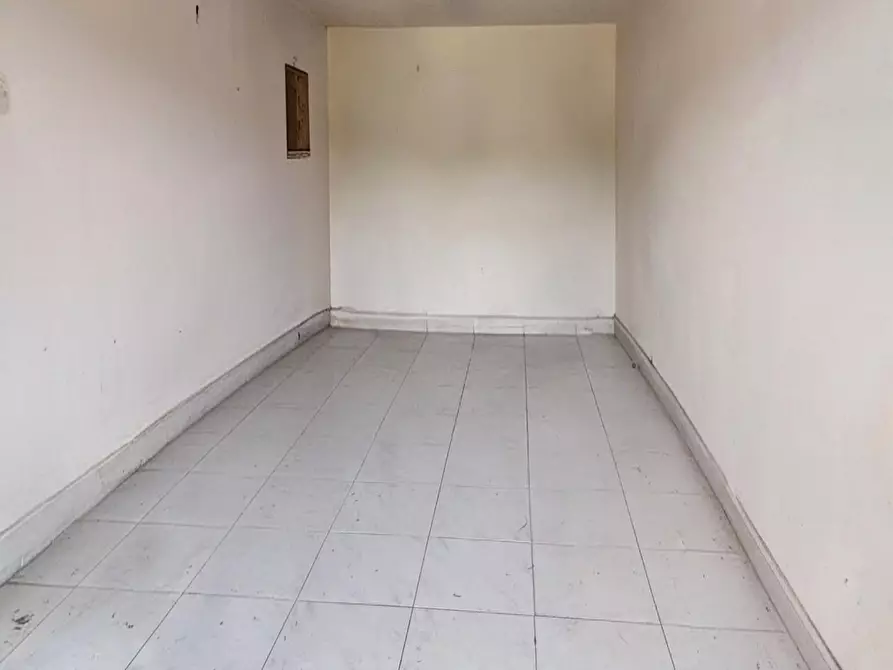 Immagine 27 di Appartamento in vendita  a Cascina