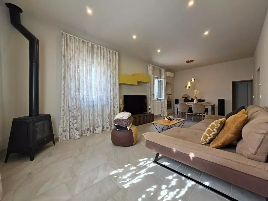 Immagine 8 di Villa in vendita  a Casciana Terme Lari