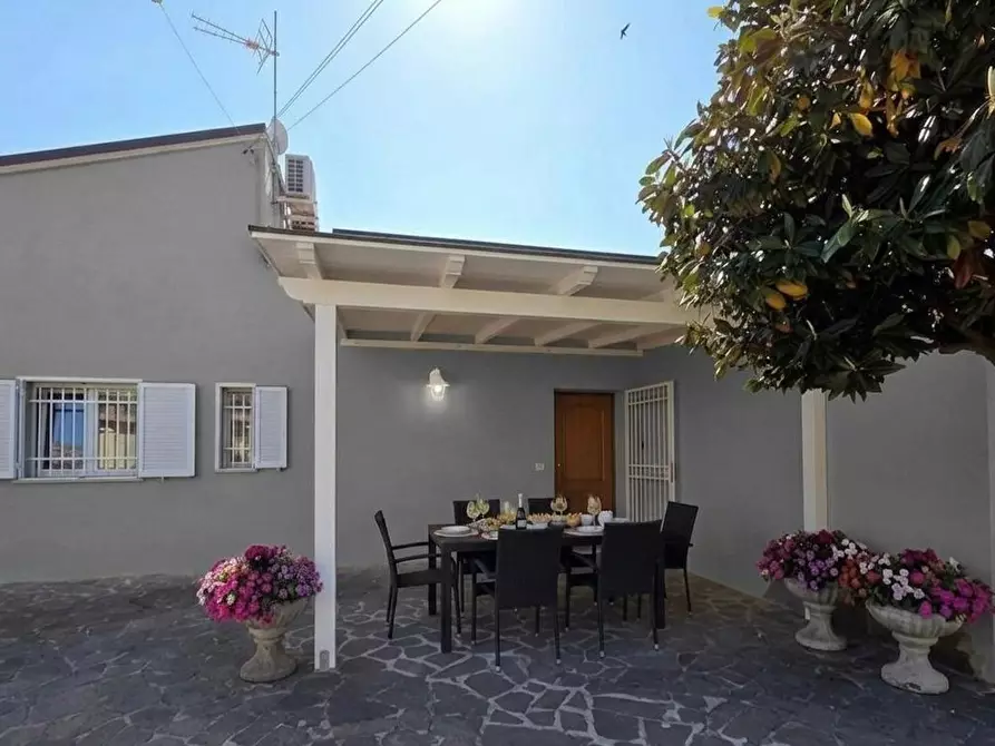 Immagine 4 di Villa in vendita  a Casciana Terme Lari