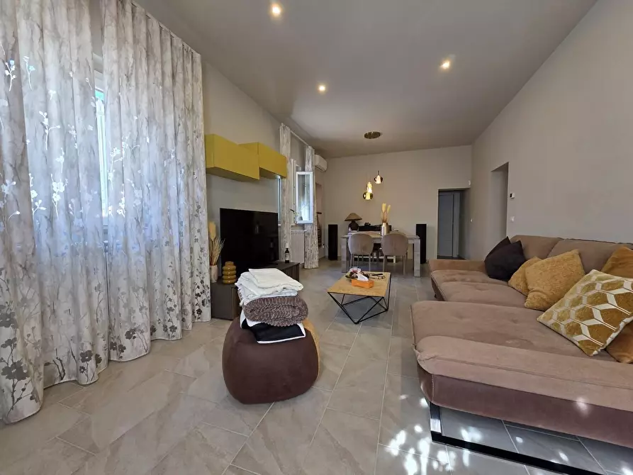 Immagine 11 di Villa in vendita  a Casciana Terme Lari