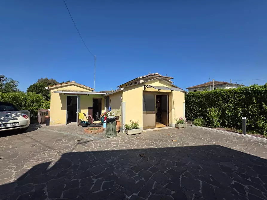 Immagine 40 di Villa in vendita  a Casciana Terme Lari