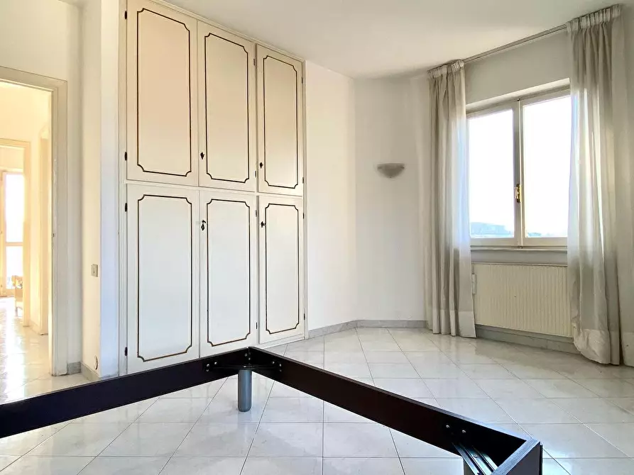 Immagine 16 di Appartamento in vendita  a Massa