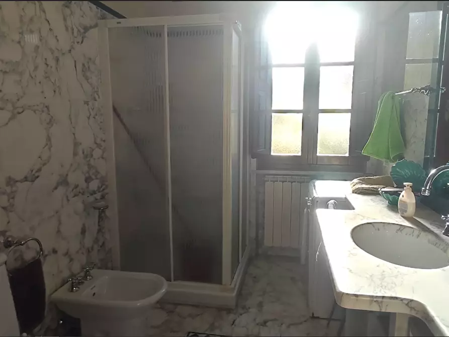 Immagine 6 di Casa indipendente in vendita  a Pietrasanta