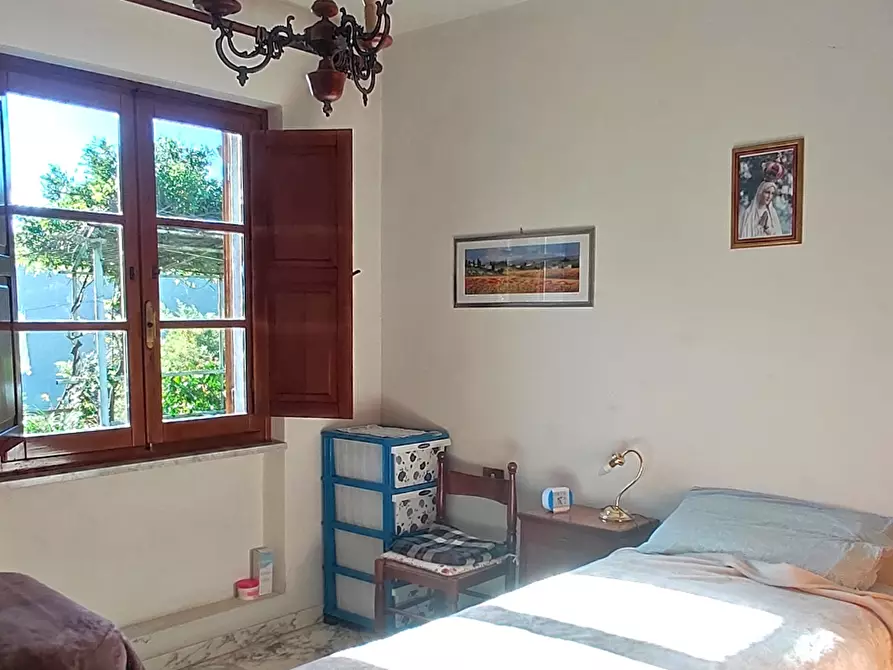 Immagine 8 di Casa indipendente in vendita  a Pietrasanta