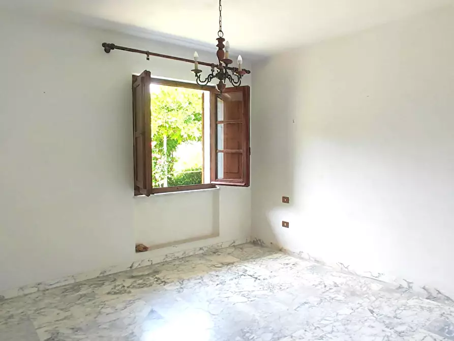 Immagine 12 di Casa indipendente in vendita  a Pietrasanta