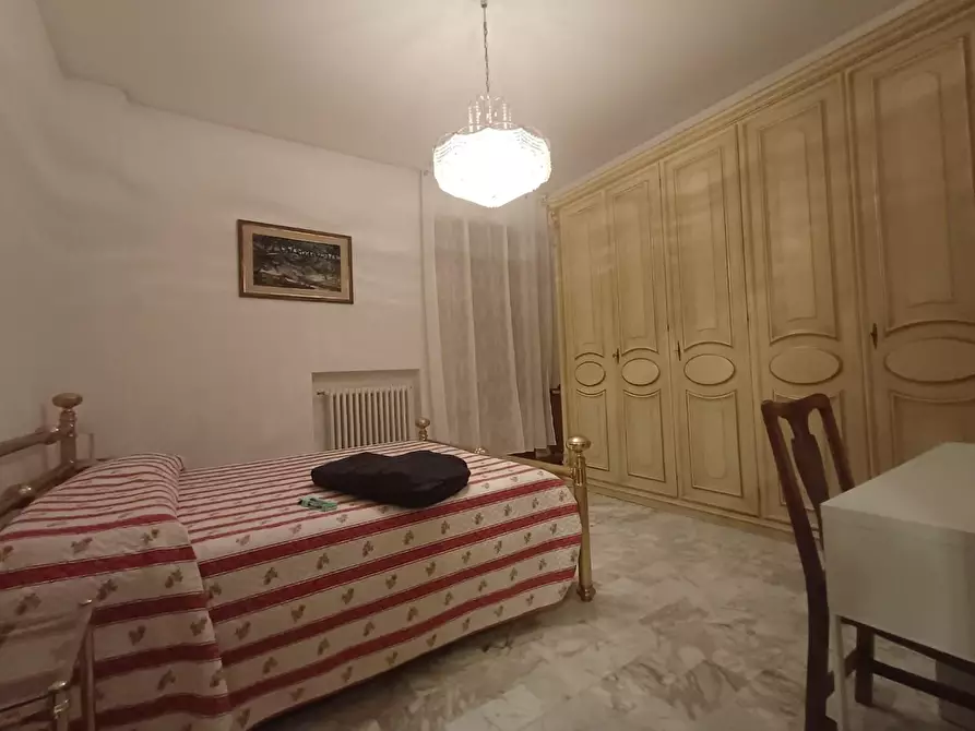 Immagine 11 di Appartamento in affitto  a Siena