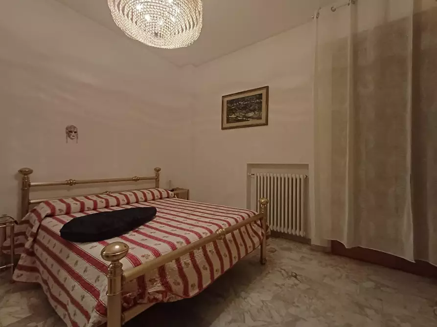 Immagine 10 di Appartamento in affitto  a Siena