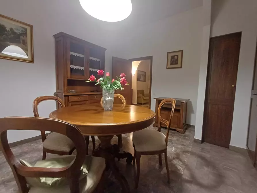 Immagine 4 di Appartamento in affitto  a Siena