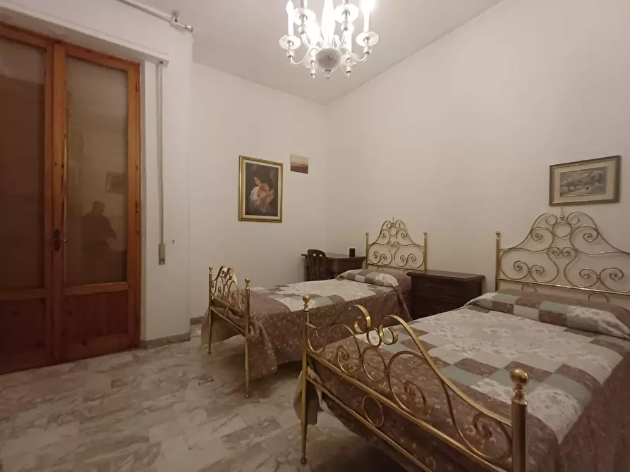 Immagine 14 di Appartamento in affitto  a Siena