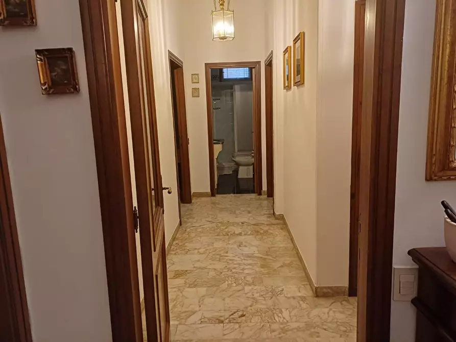 Immagine 7 di Appartamento in affitto  a Siena