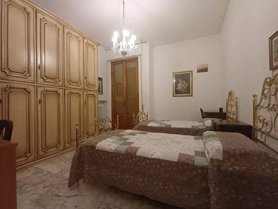 Immagine 15 di Appartamento in affitto  a Siena