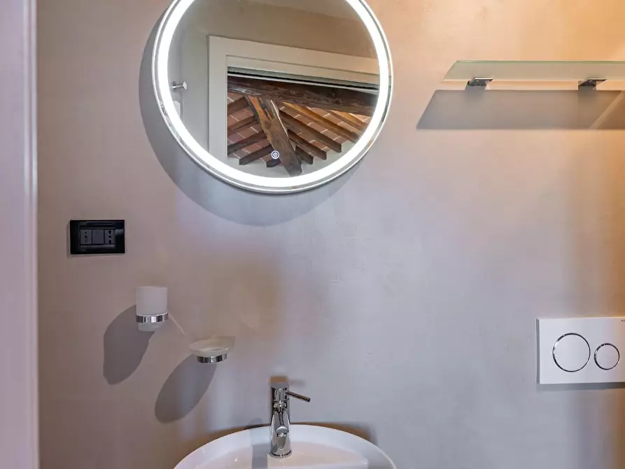 Immagine 34 di Immobile di prestigio in vendita  a Rapolano Terme