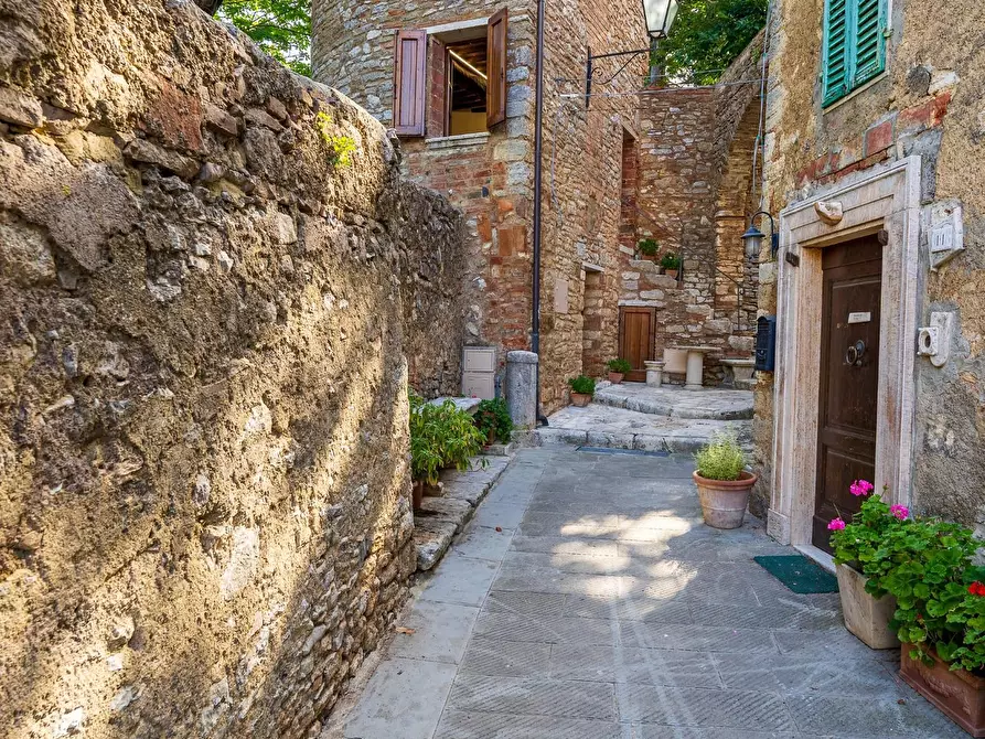 Immagine 5 di Immobile di prestigio in vendita  a Rapolano Terme