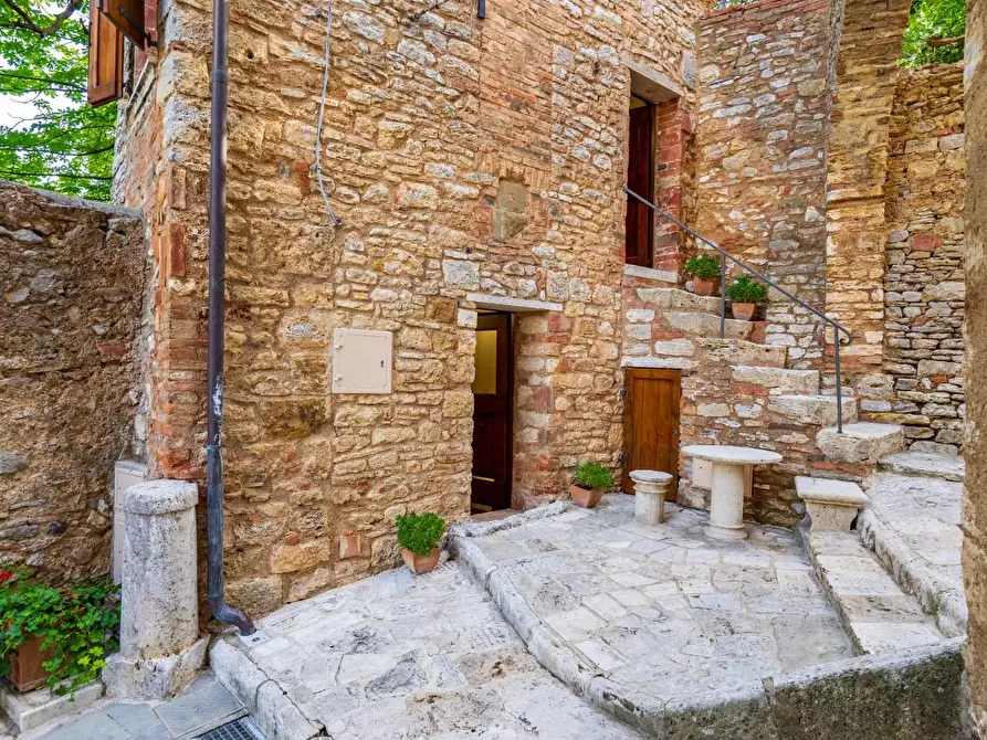 Immagine 8 di Immobile di prestigio in vendita  a Rapolano Terme