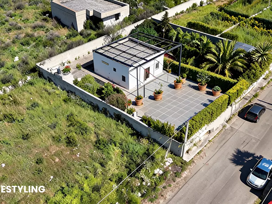 Immagine 27 di Villa in vendita  a Lecce