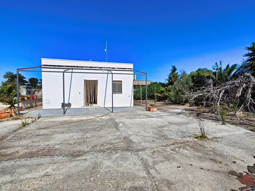 Immagine 20 di Villa in vendita  a Lecce