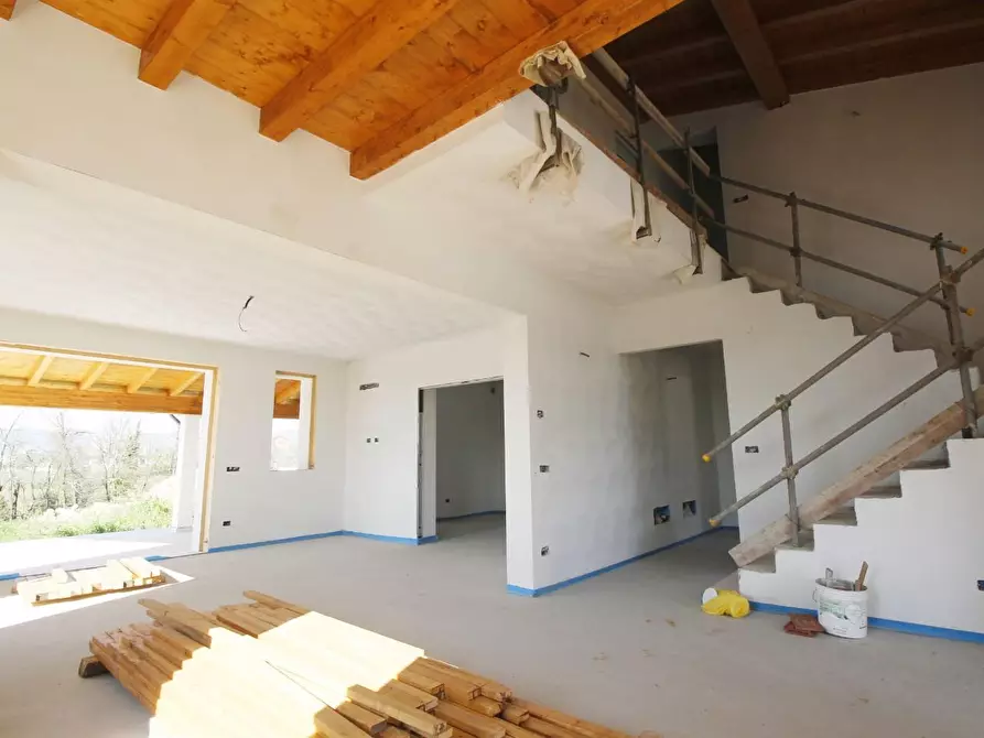 Immagine 5 di Casa bifamiliare in vendita  a Vinci