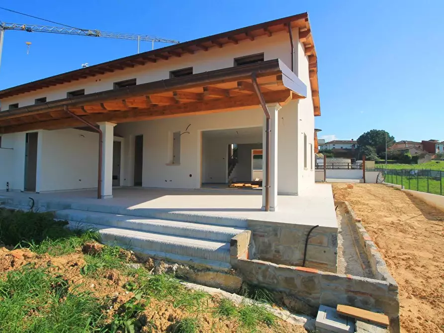 Immagine 3 di Casa bifamiliare in vendita  a Vinci