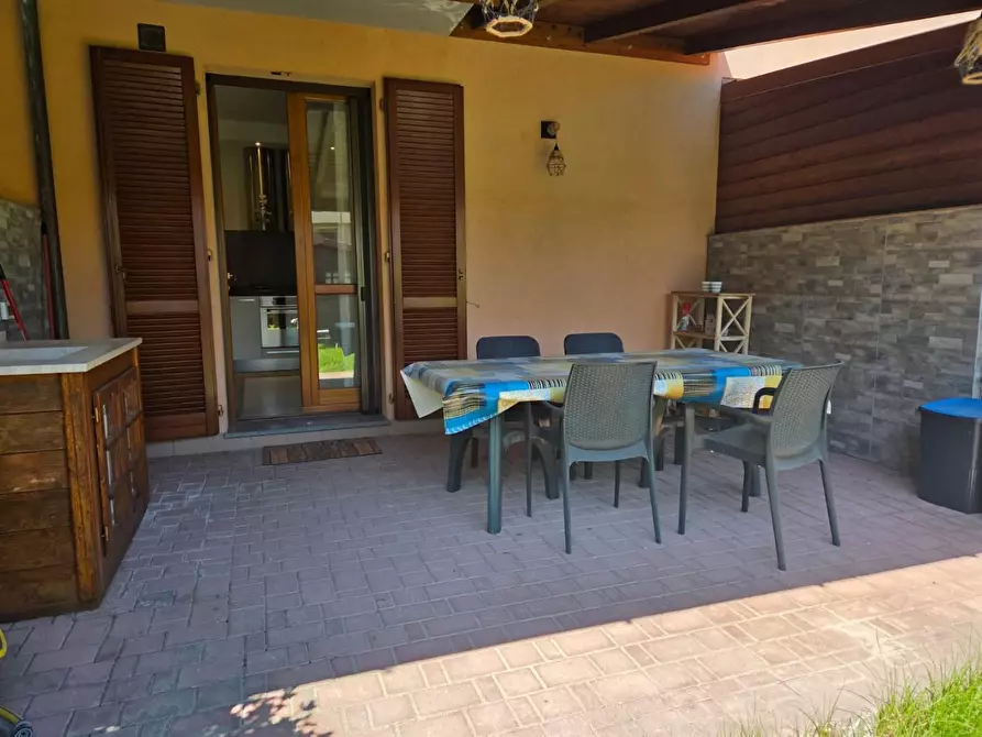 Immagine 18 di Villetta a schiera in vendita  a Cascina