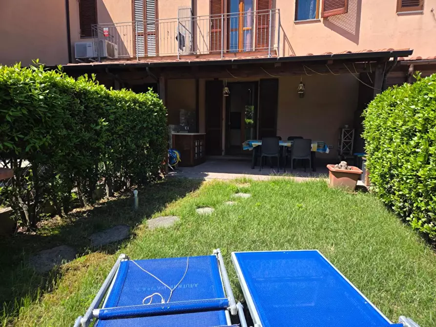 Immagine 19 di Villetta a schiera in vendita  a Cascina