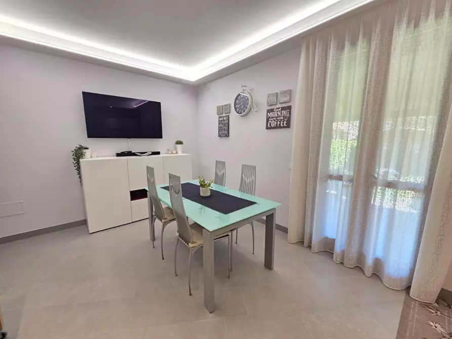 Immagine 6 di Villetta a schiera in vendita  a Cascina