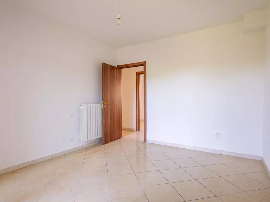 Immagine 10 di Appartamento in vendita  a Cascina