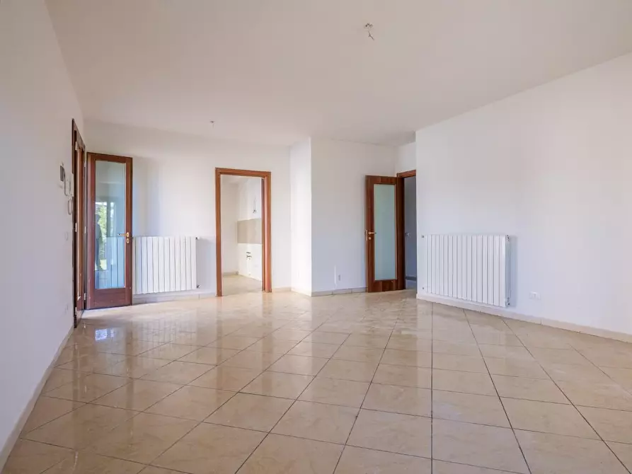 Immagine 5 di Appartamento in vendita  a Cascina