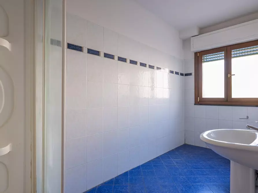 Immagine 15 di Appartamento in vendita  a Cascina