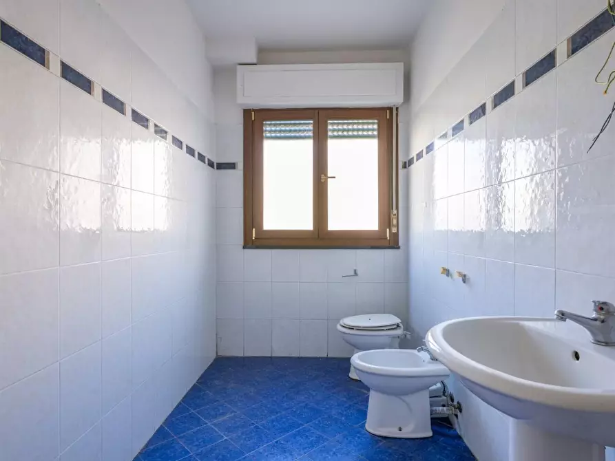 Immagine 16 di Appartamento in vendita  a Cascina