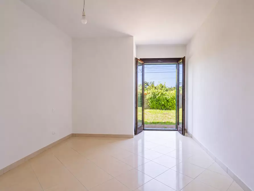 Immagine 11 di Appartamento in vendita  a Cascina