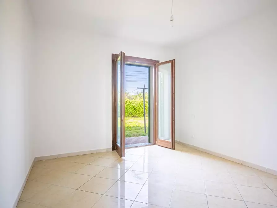 Immagine 9 di Appartamento in vendita  a Cascina