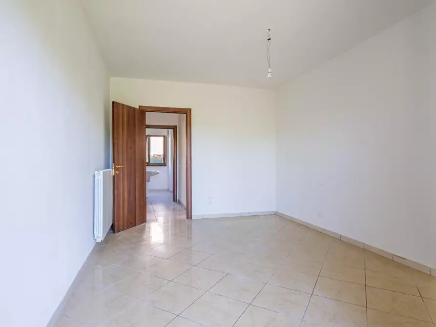 Immagine 12 di Appartamento in vendita  a Cascina