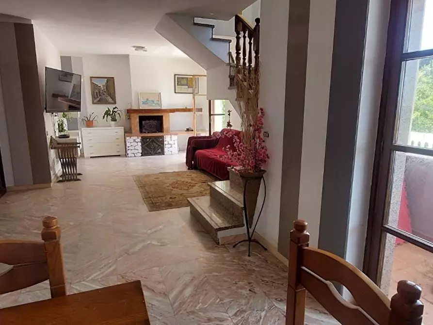 Immagine 19 di Casa indipendente in vendita  a Carrara