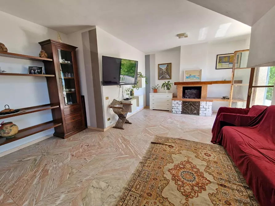 Immagine 49 di Casa indipendente in vendita  a Carrara