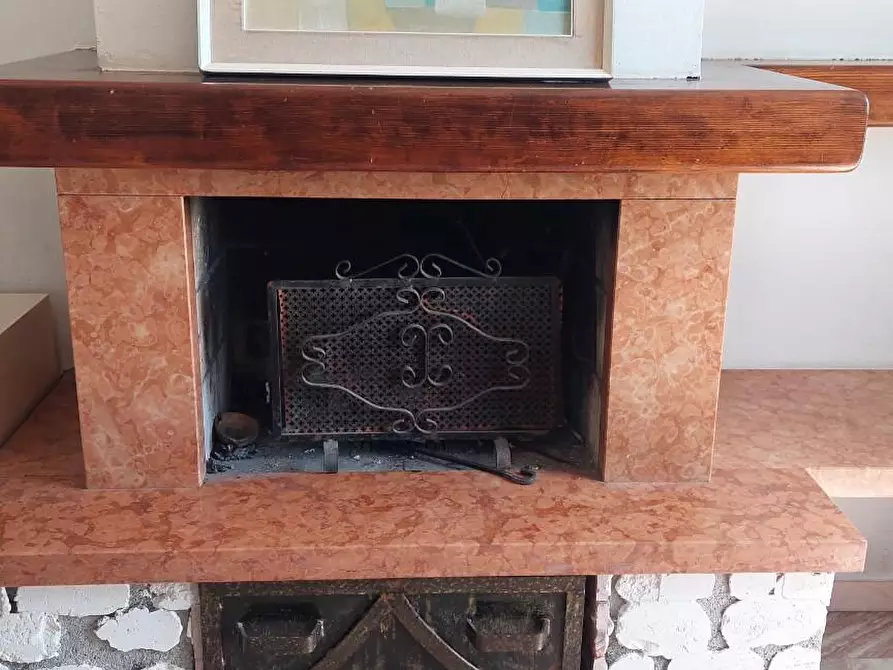 Immagine 25 di Casa indipendente in vendita  a Carrara