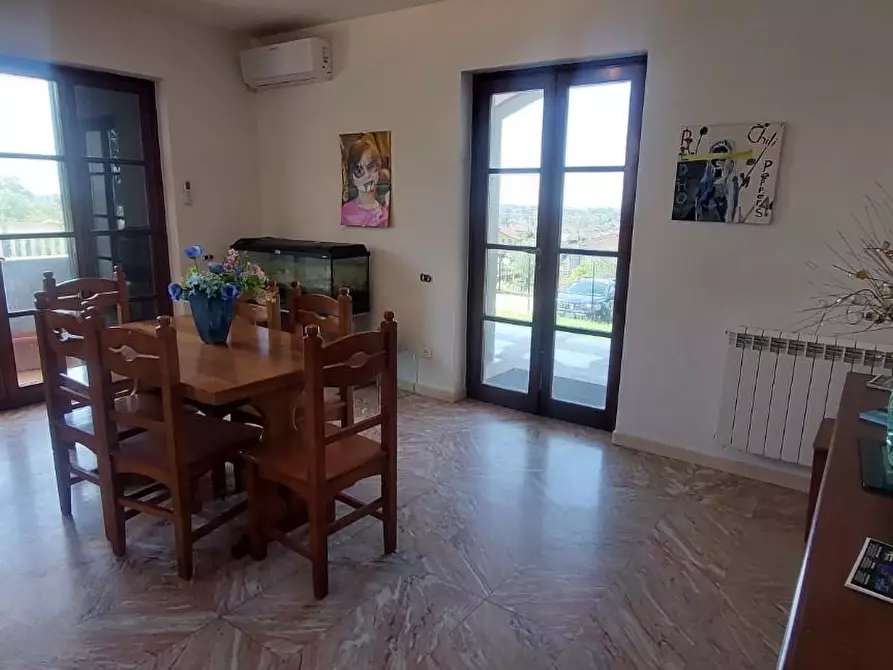 Immagine 12 di Casa indipendente in vendita  a Carrara
