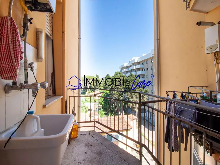 Immagine 8 di Appartamento in vendita  a Livorno