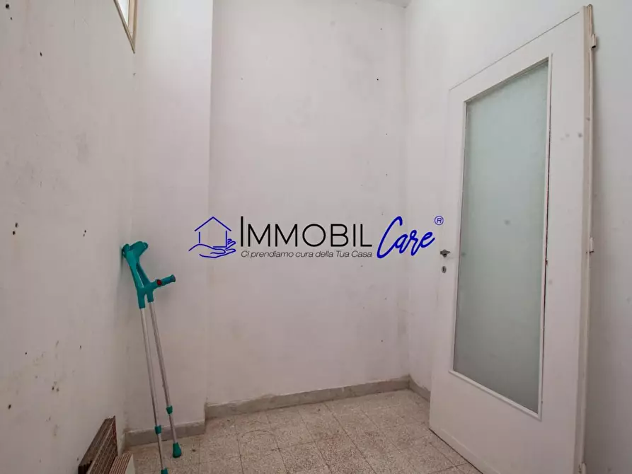 Immagine 9 di Appartamento in vendita  a Livorno