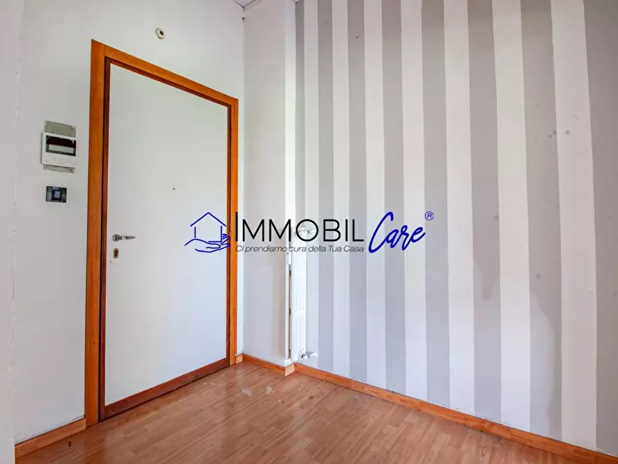Immagine 6 di Appartamento in vendita  a Livorno