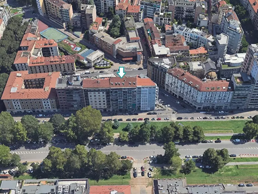 Immagine 2 di Appartamento in vendita  a Milano