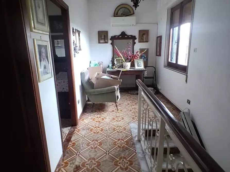Immagine 7 di Casa indipendente in vendita  a Ortonovo
