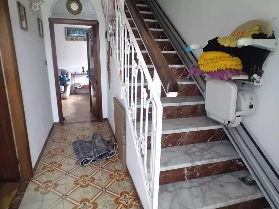 Immagine 5 di Casa indipendente in vendita  a Ortonovo