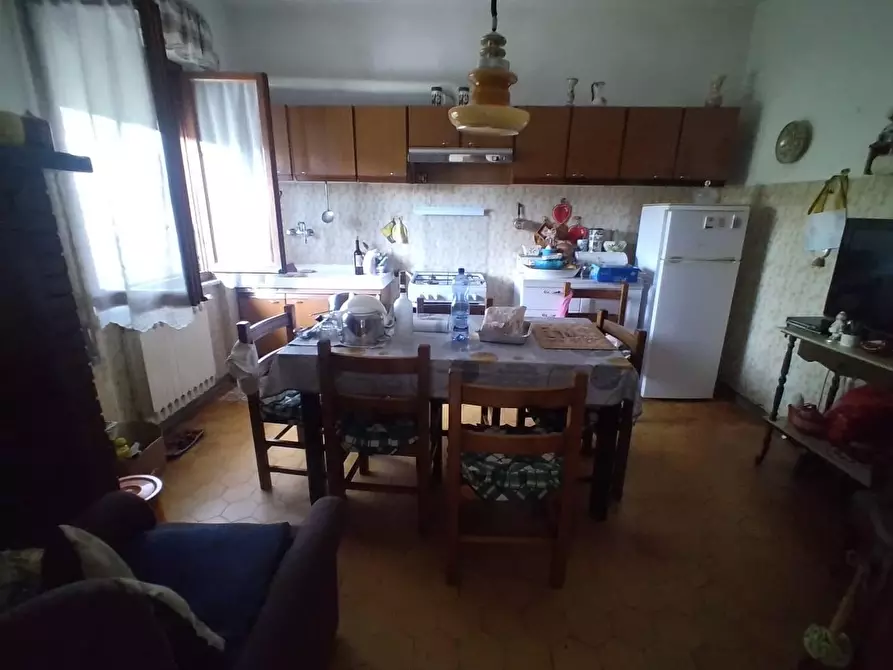 Immagine 3 di Casa indipendente in vendita  a Ortonovo