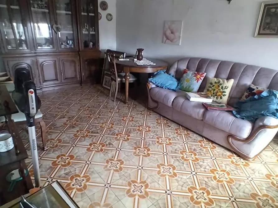 Immagine 6 di Casa indipendente in vendita  a Ortonovo