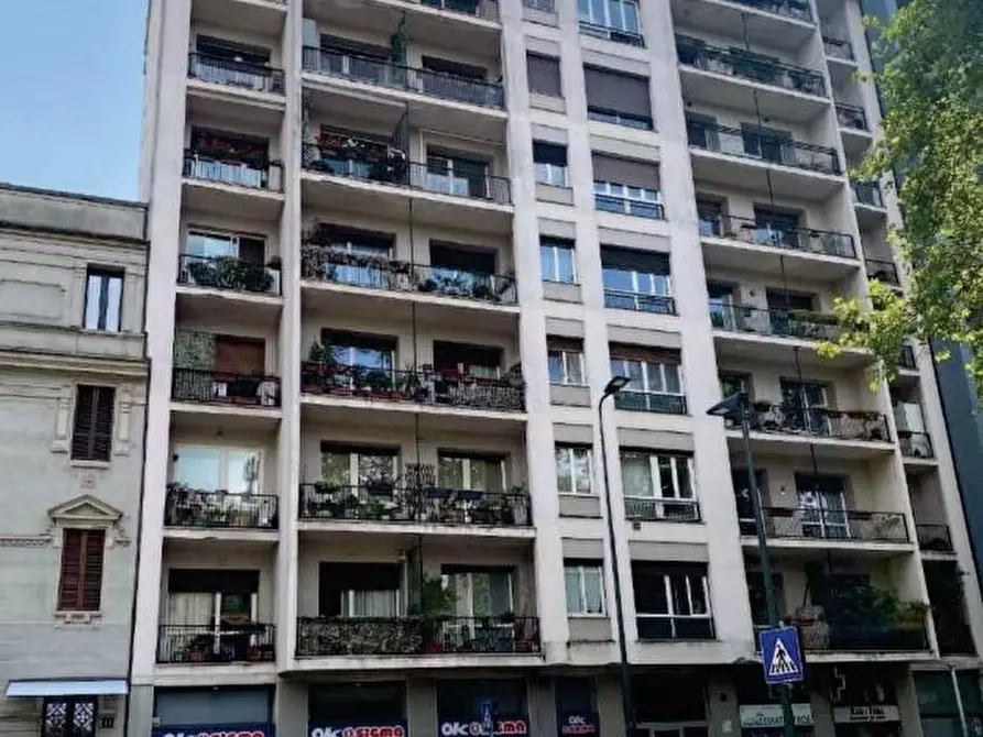 Immagine 1 di Appartamento in vendita  a Milano