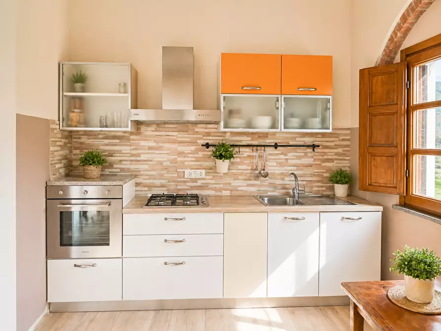Immagine 21 di Agriturismo in vendita  a San Giuliano Terme