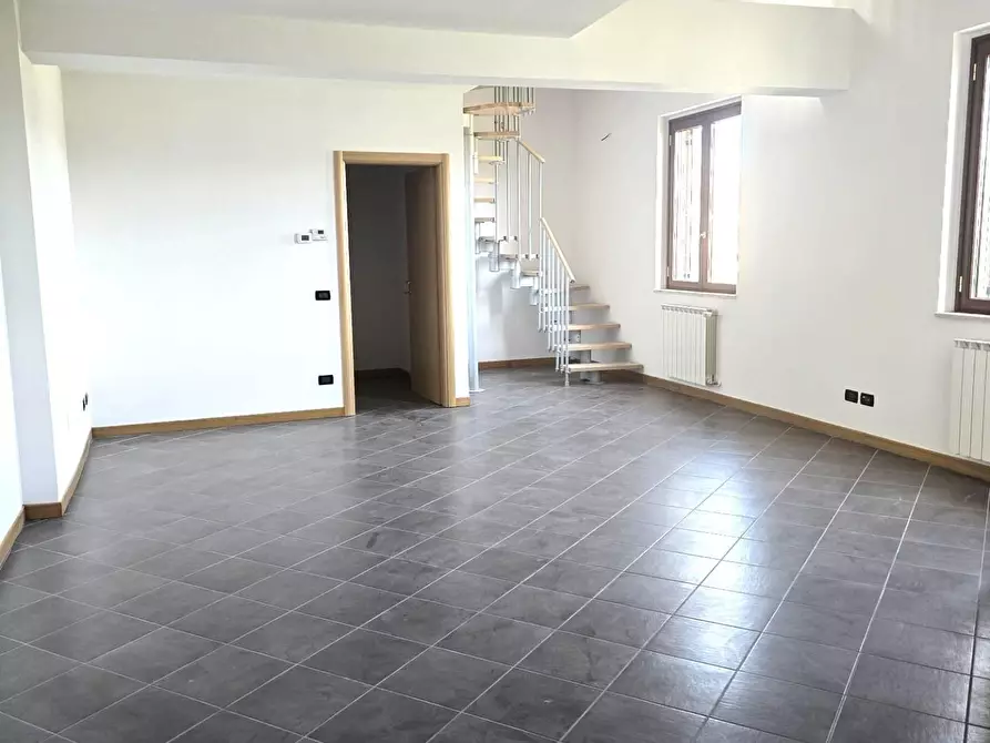 Immagine 15 di Mansarda in vendita  a Colle Di Val D'elsa